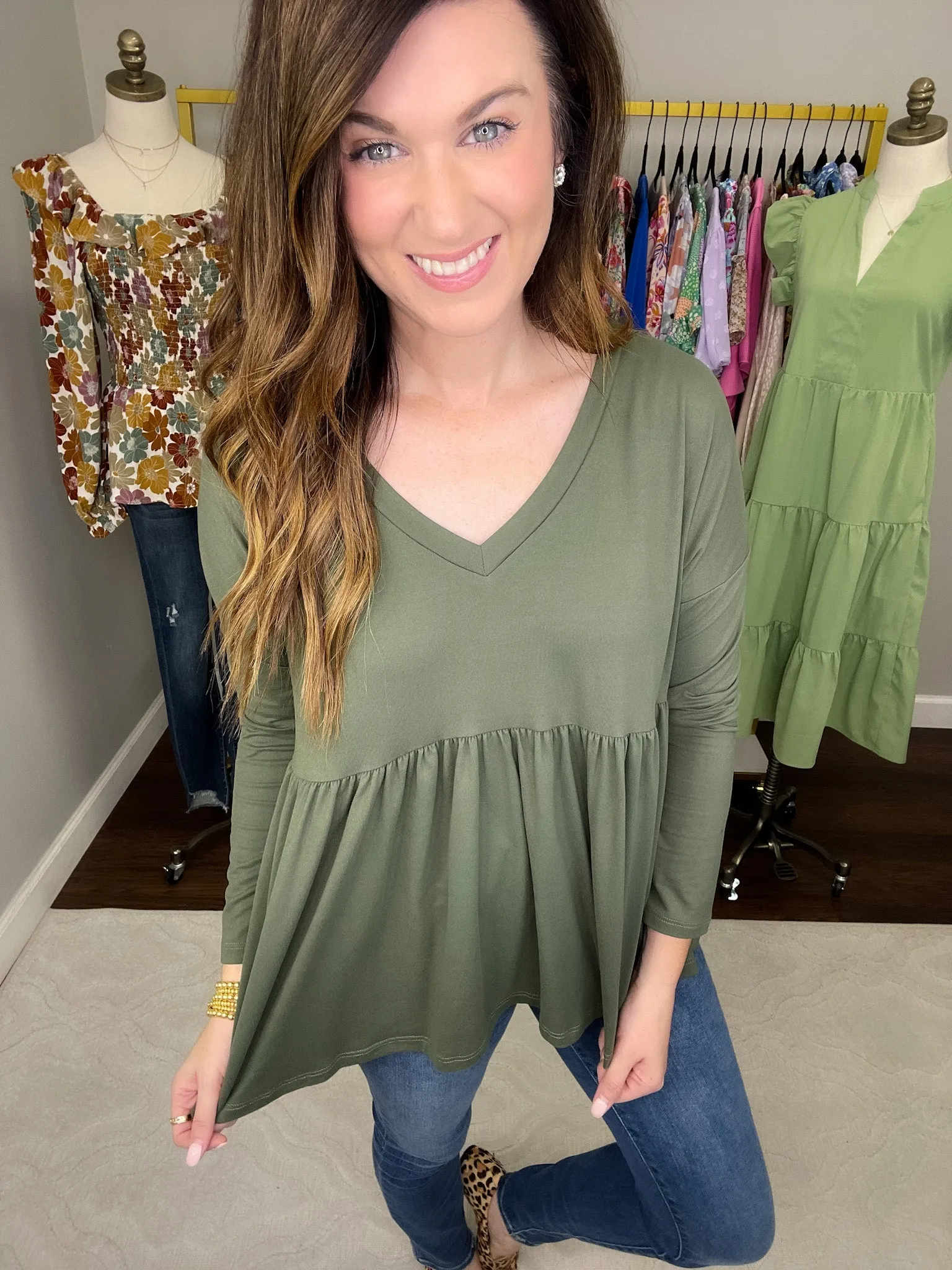 *BELLES & DOORBUSTER* Hughes V-Neck Peplum Top in Olive and Marsala