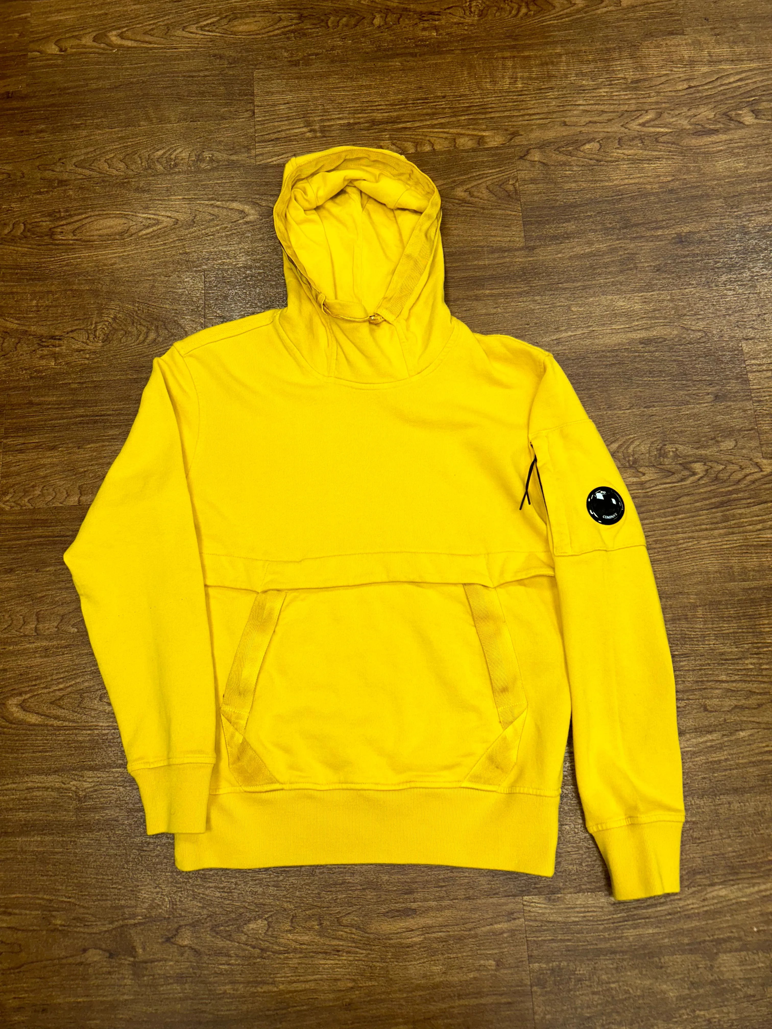 Cp Company Cotton Fleece Lens Overhead Hoodie in Golden Nugget