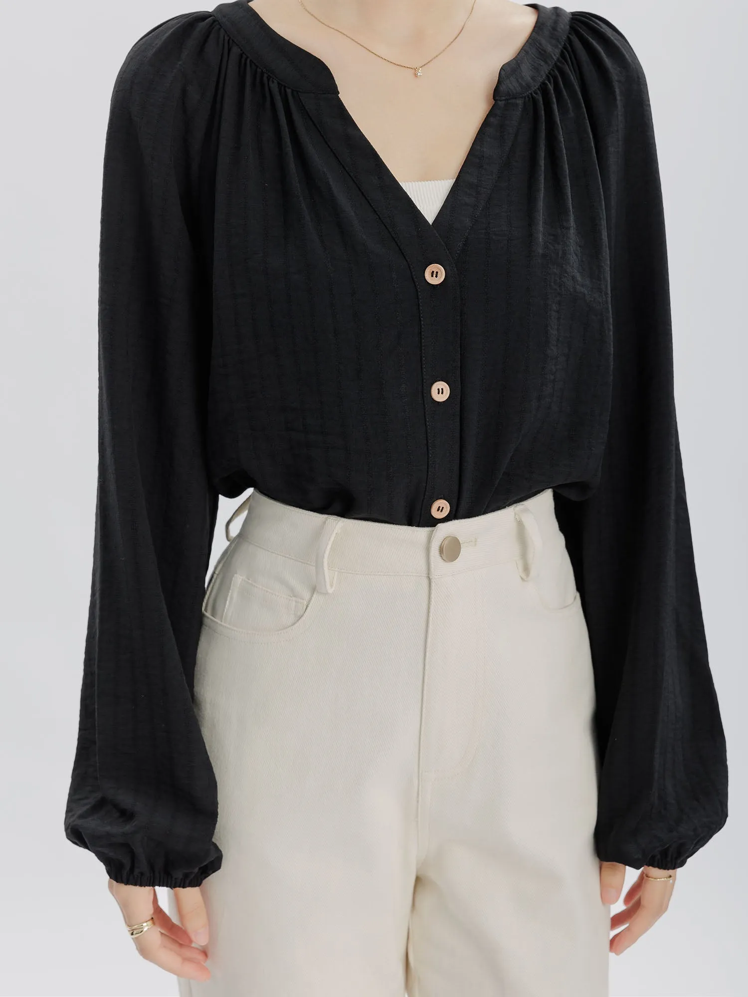 Lily Clean V-Neck Buttoned Top