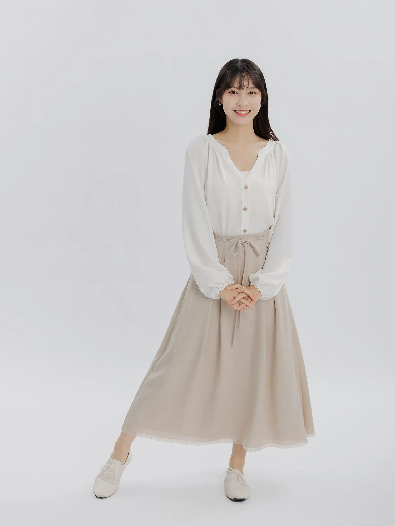 Lily Clean V-Neck Buttoned Top