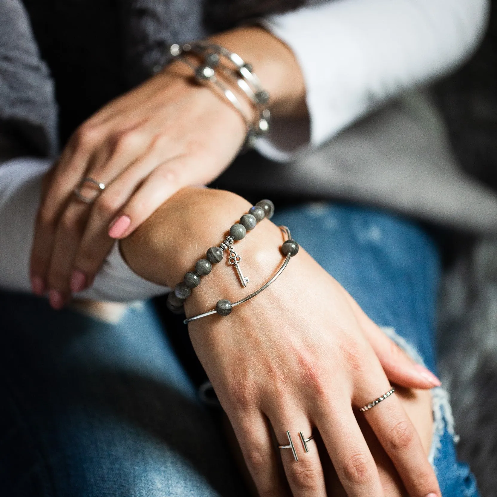 Vermont | Stone Beaded Charm Bracelet | Howlite - Calmness